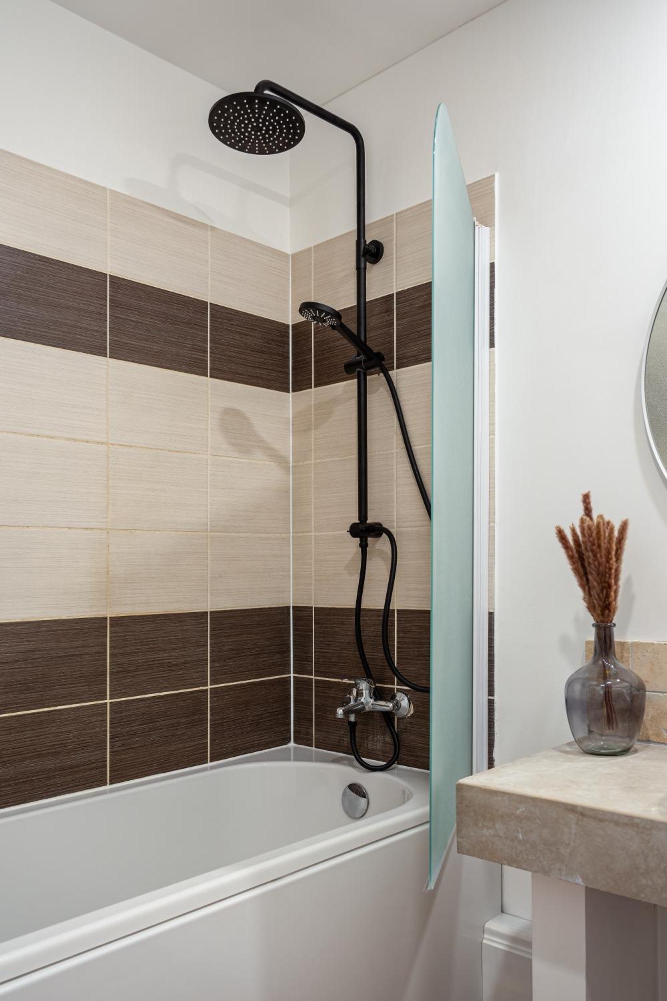 Cosne-sur-Loire Maya Appartements & Suites מראה חיצוני תמונה